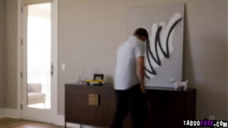 Kendra Sunderland and her boyfriend Nathan Bronson have a sensual threesome with the doll